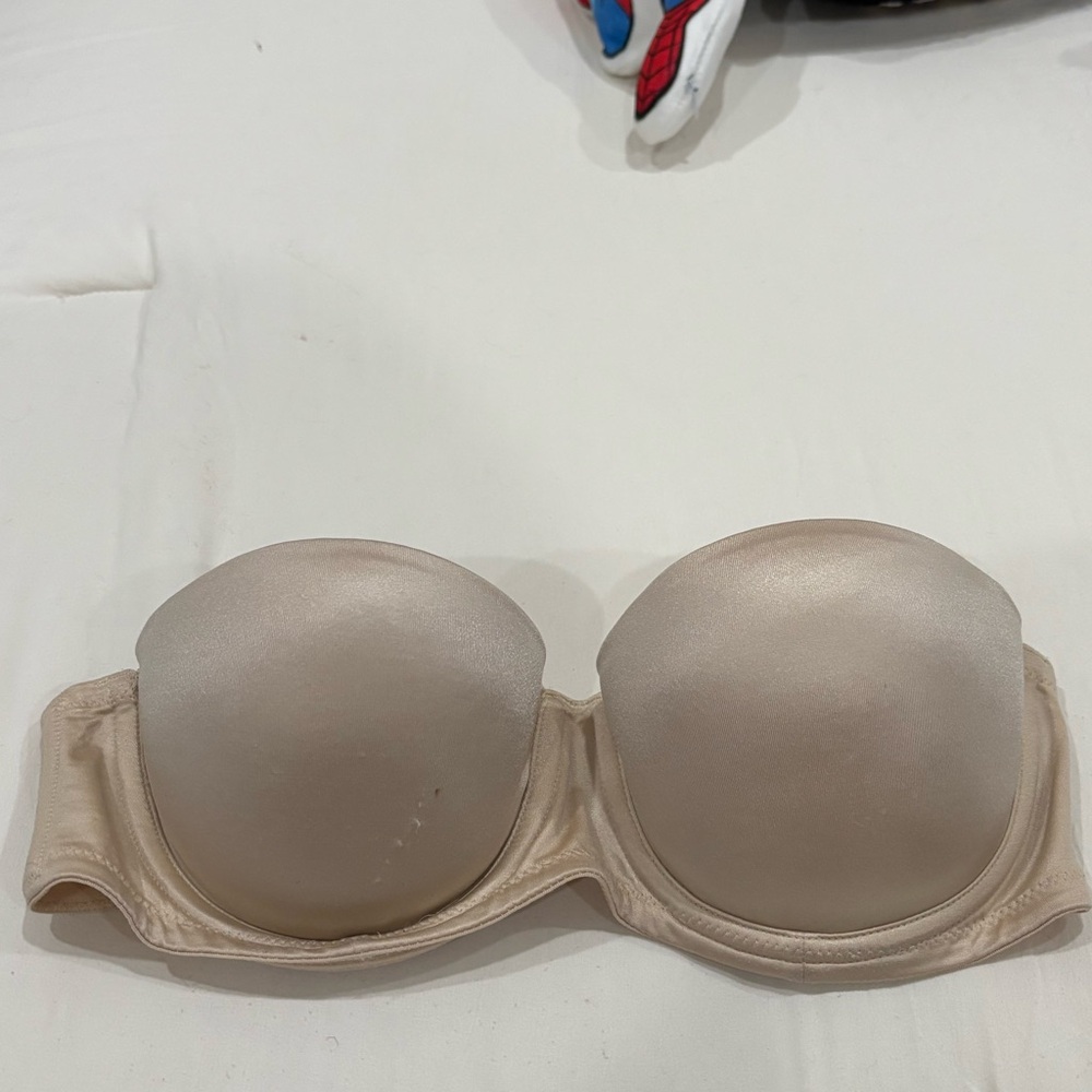 Beige Bra with Pink Tag